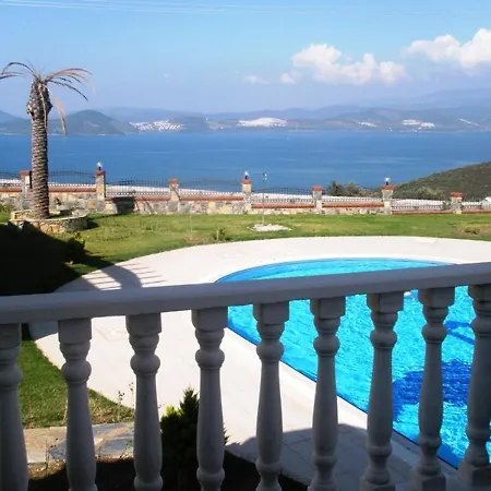 2 Bed, 2 Bath On Private Site Within 300 Metres Of The Beach 아파트 Bogazici