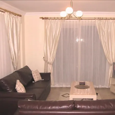 2 Bed, 2 Bath On Private Site Within 300 Metres Of The Beach 아파트 Bogazici